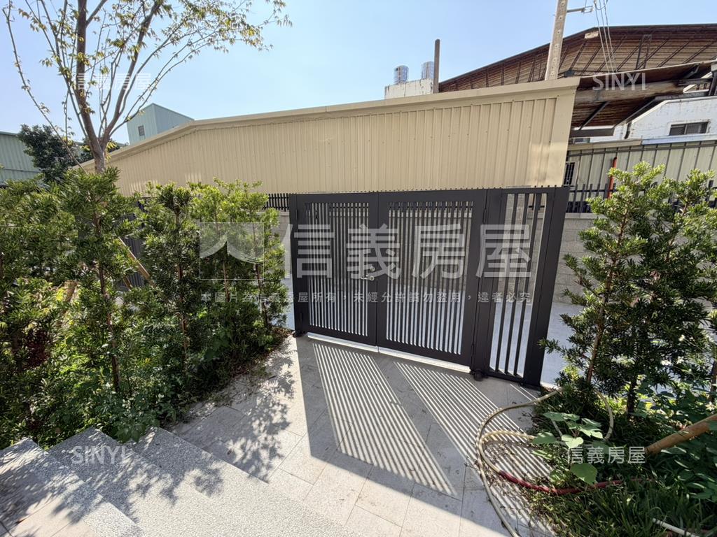 １２淳四房雙車位Ａ房屋室內格局與周邊環境