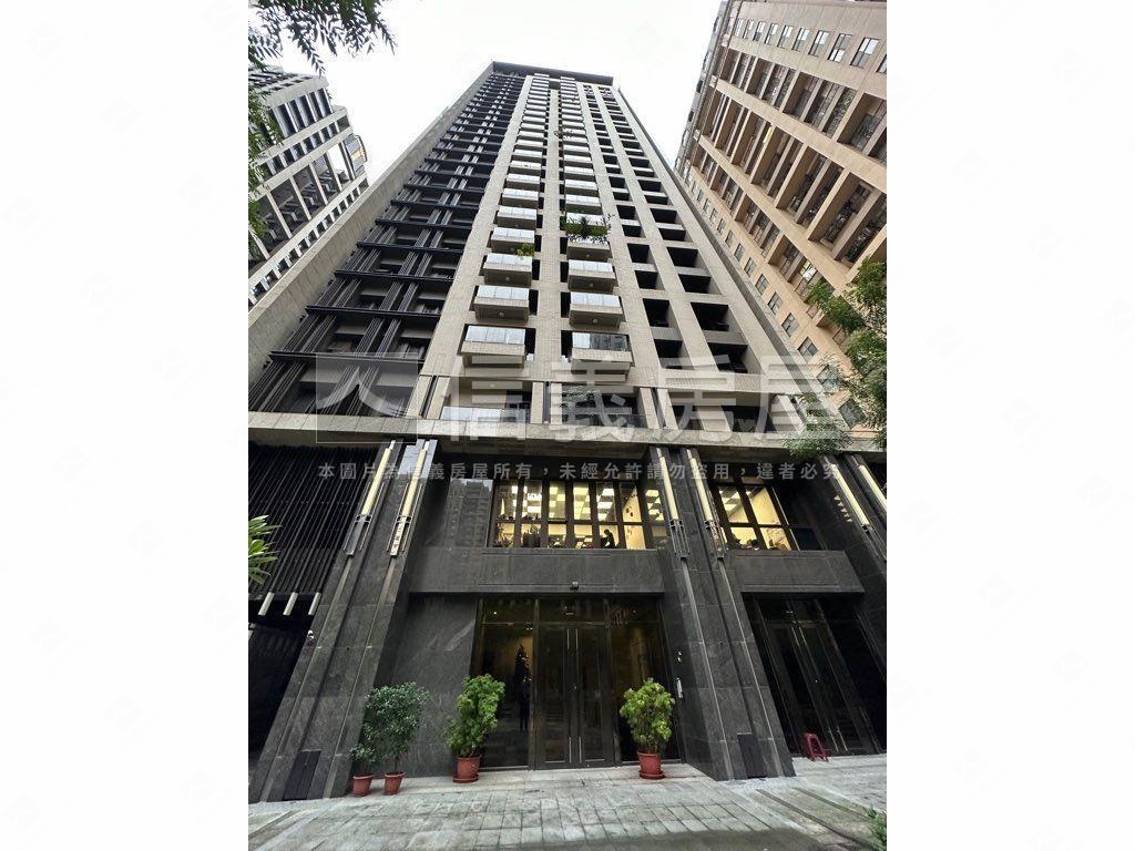 歐風綠意鋼骨新富邑房屋室內格局與周邊環境