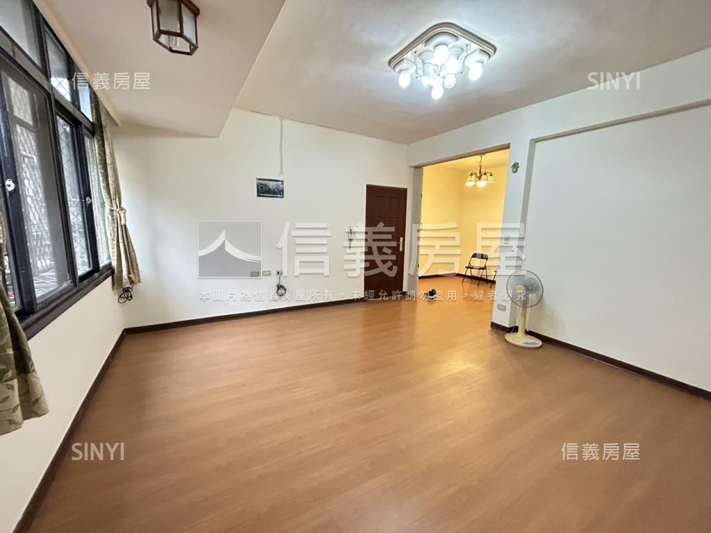 正景華街黃金公寓三樓房屋室內格局與周邊環境