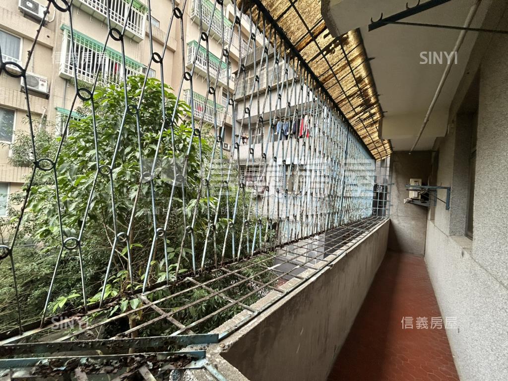正景華街黃金公寓三樓房屋室內格局與周邊環境