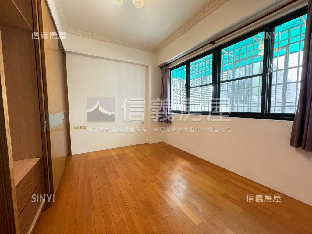 鄰近九份子屋況好讚透天！房屋室內格局與周邊環境