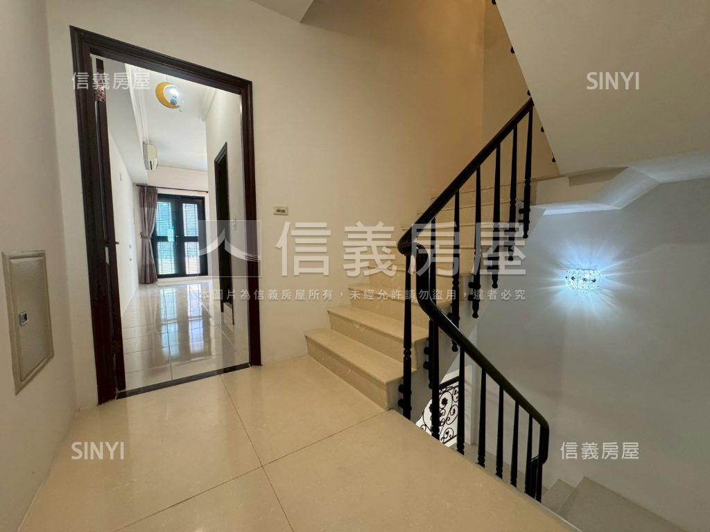 鄰近九份子屋況好讚透天！房屋室內格局與周邊環境