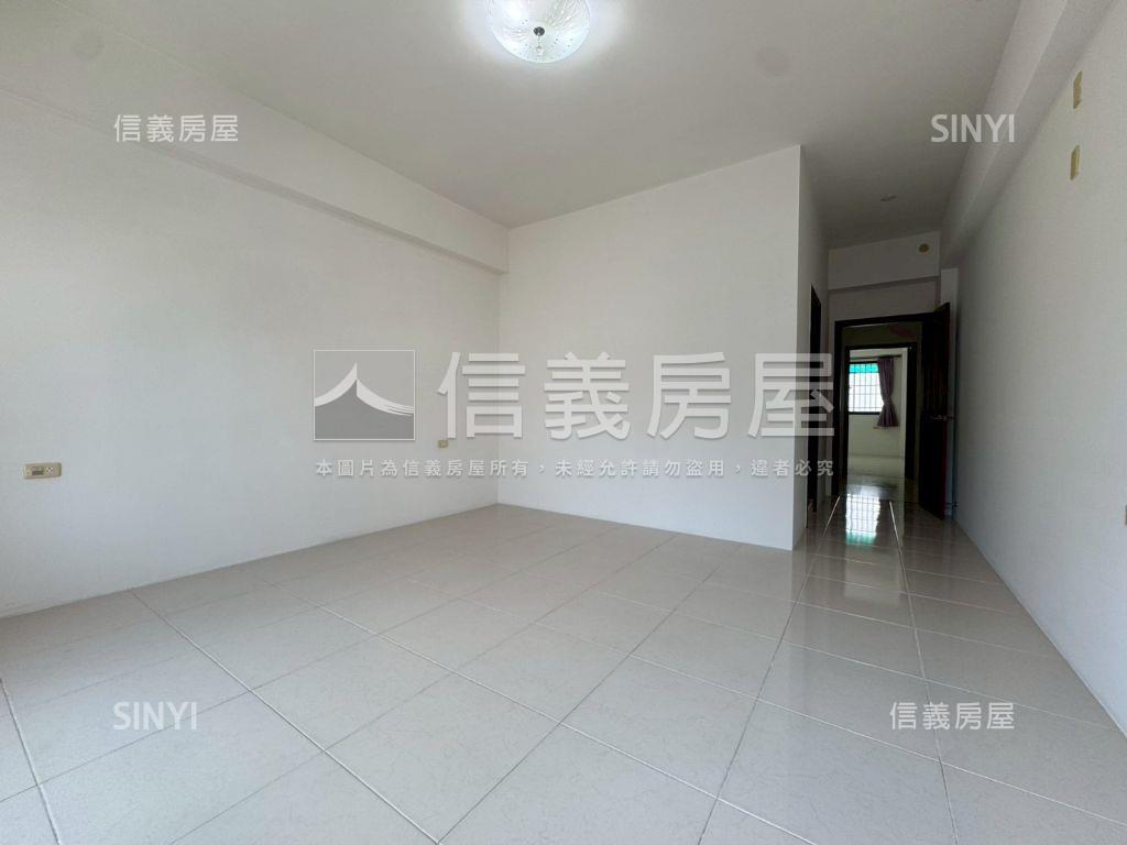 鄰近九份子屋況好讚透天！房屋室內格局與周邊環境