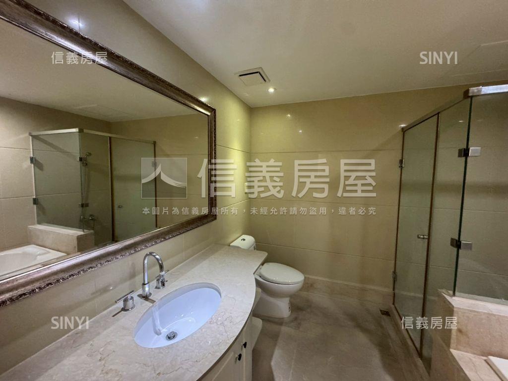 鄰近九份子屋況好讚透天！房屋室內格局與周邊環境