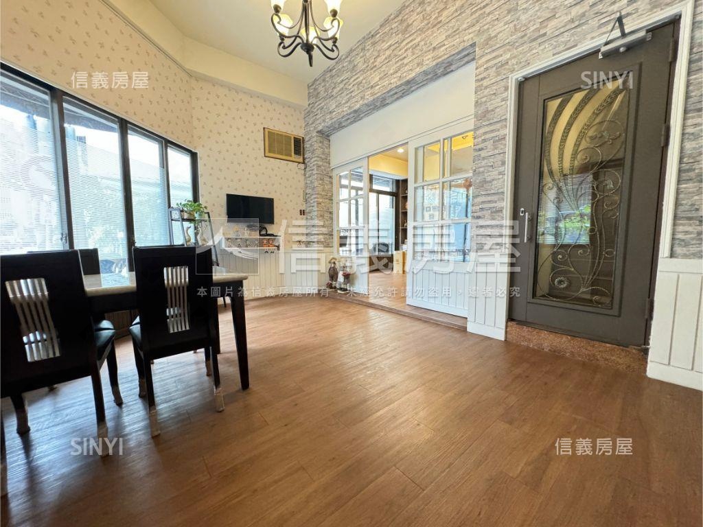 近三井秀泰採光角間透店房屋室內格局與周邊環境
