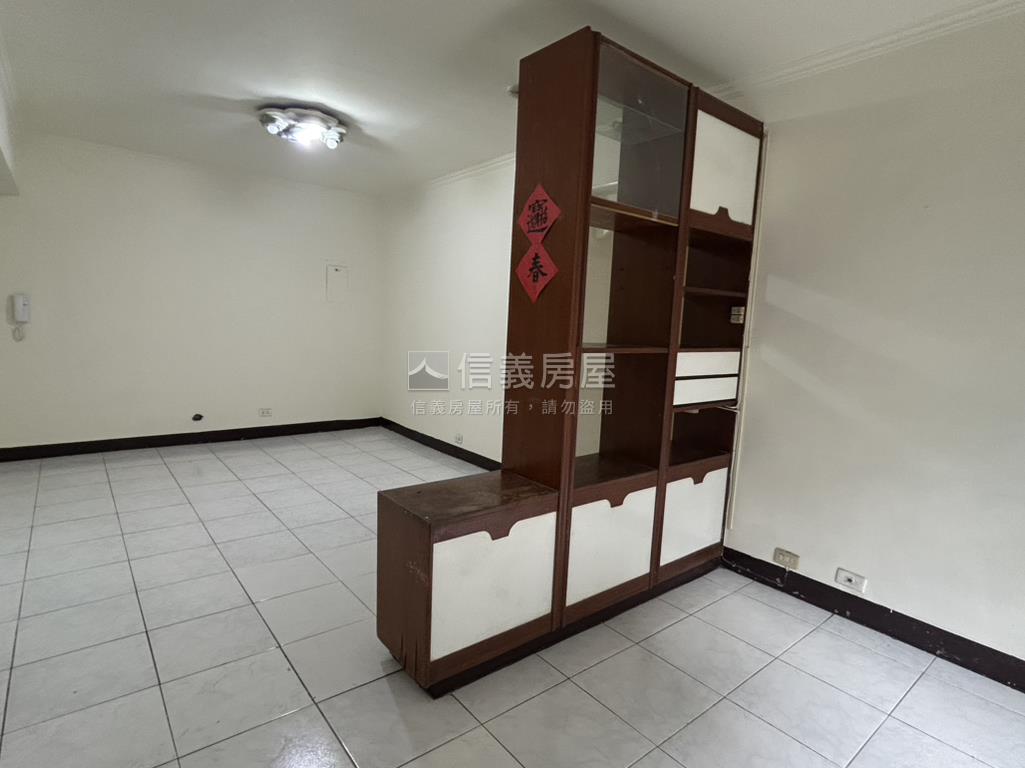 【精選】科技大樓邊間華廈房屋室內格局與周邊環境