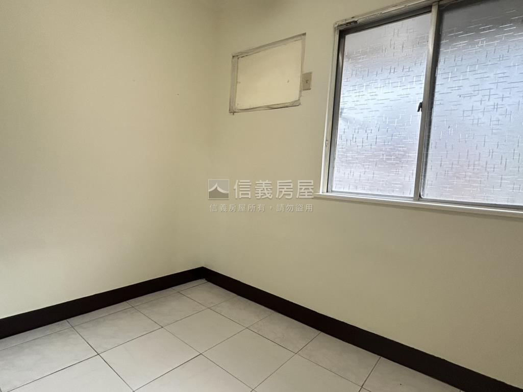 【精選】科技大樓邊間華廈房屋室內格局與周邊環境