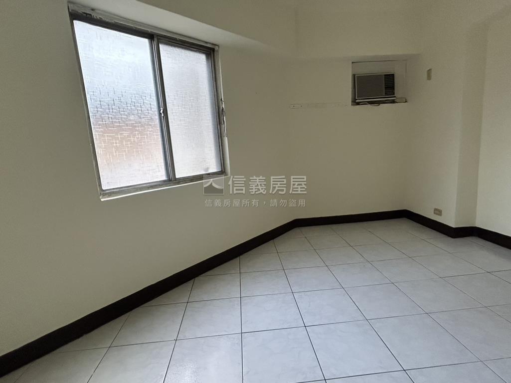 【精選】科技大樓邊間華廈房屋室內格局與周邊環境