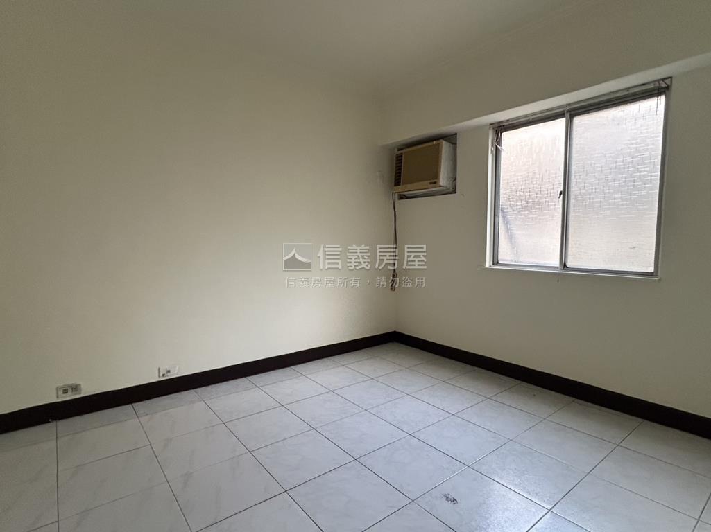 【精選】科技大樓邊間華廈房屋室內格局與周邊環境
