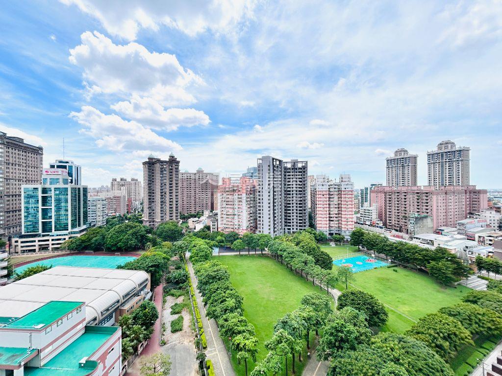 昭揚大器景觀美屋房屋室內格局與周邊環境