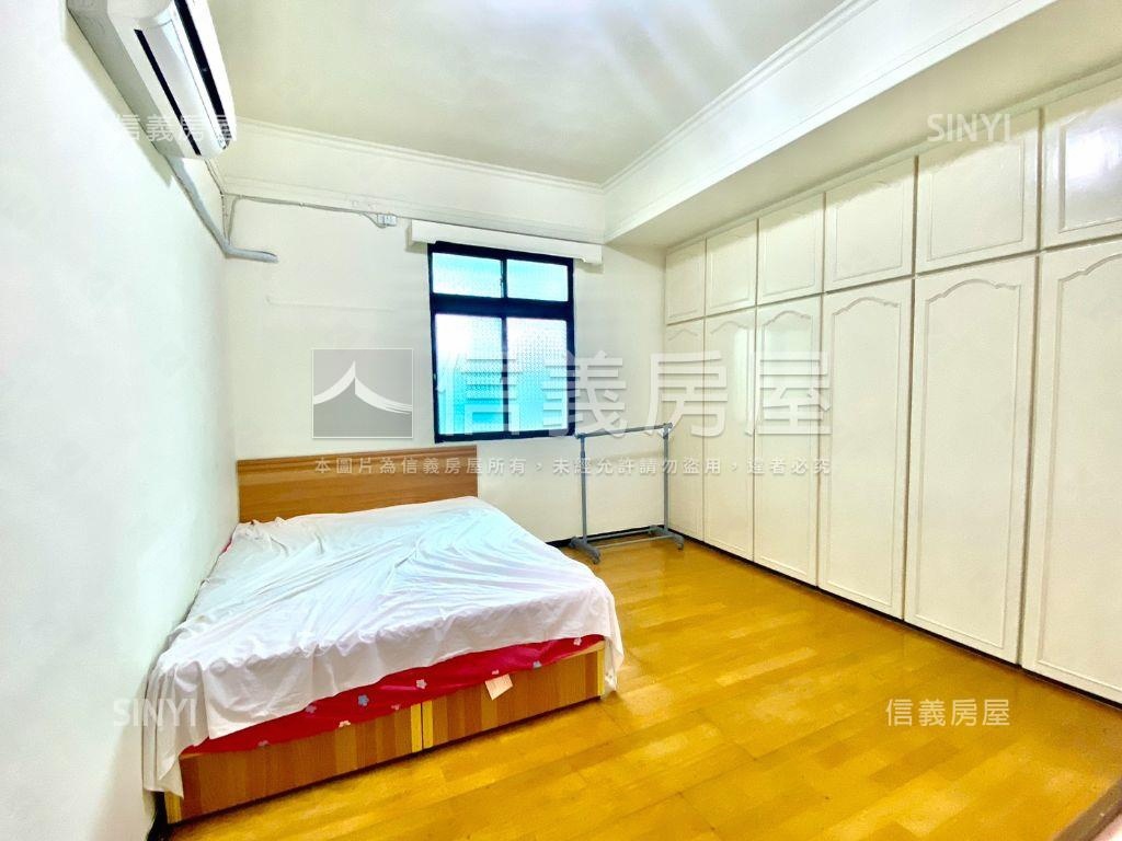 近未來捷運，四面採光房屋室內格局與周邊環境