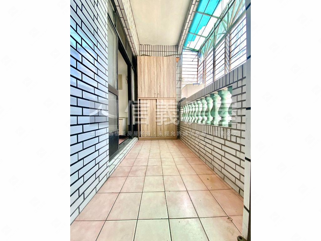 近未來捷運，四面採光房屋室內格局與周邊環境