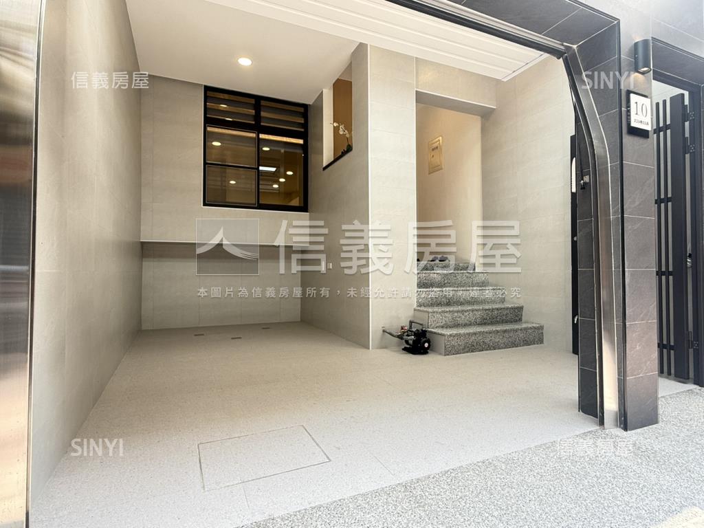 大橋國中！傳統美裝潢車墅房屋室內格局與周邊環境