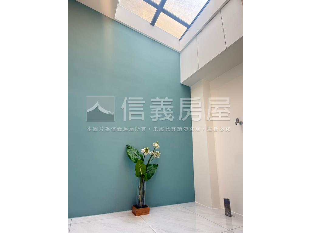 大橋國中！傳統美裝潢車墅房屋室內格局與周邊環境