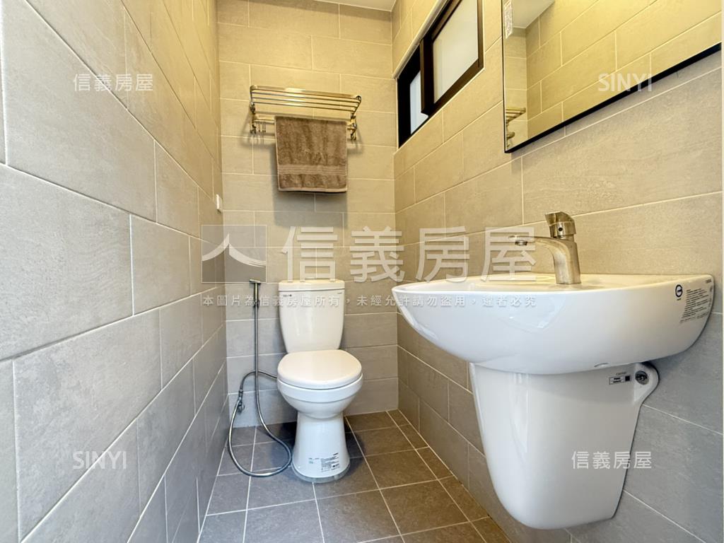 大橋國中！傳統美裝潢車墅房屋室內格局與周邊環境