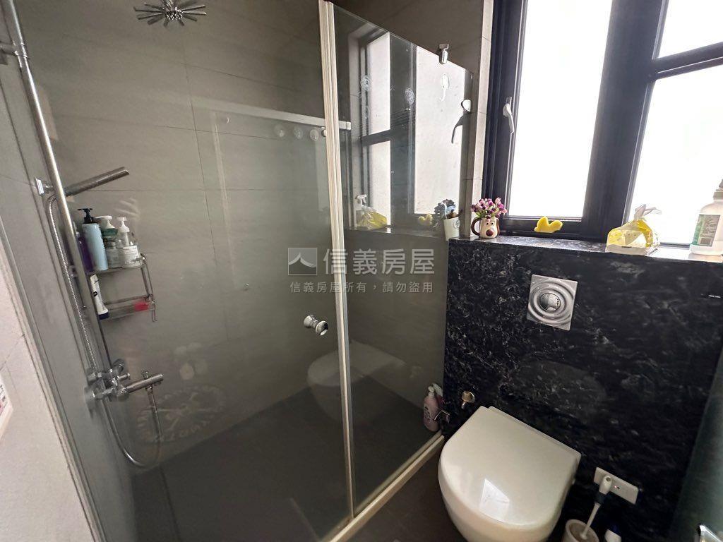 綠華濃精緻裝潢美妝別墅房屋室內格局與周邊環境