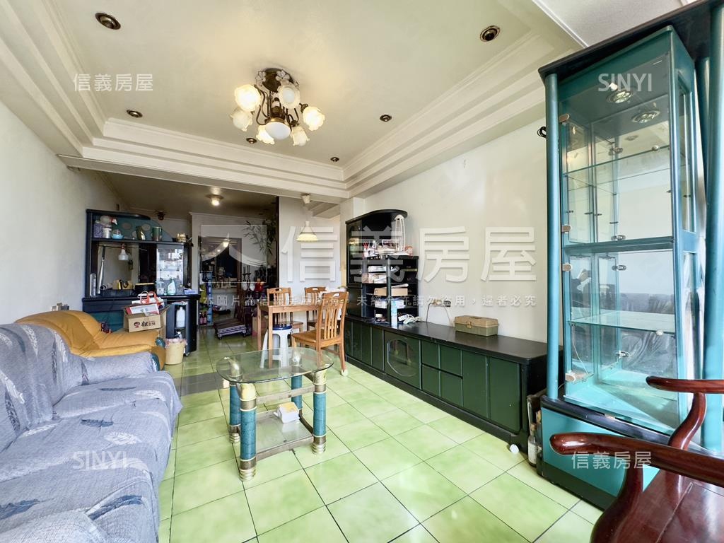 圓山捷運華廈方正三房房屋室內格局與周邊環境