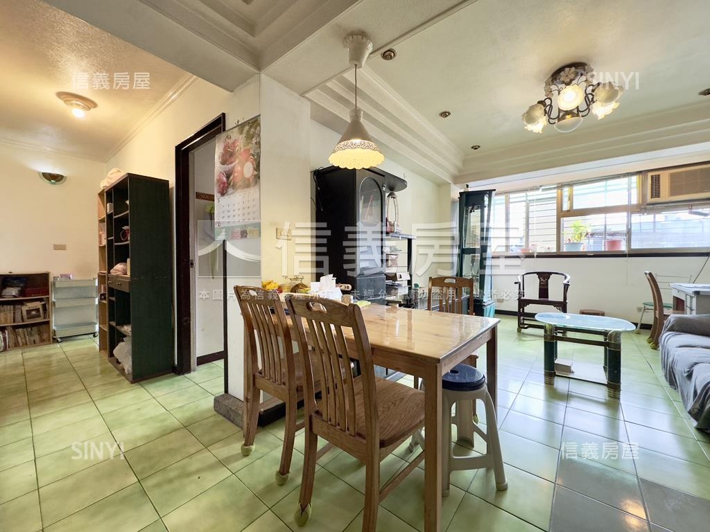 圓山捷運華廈方正三房房屋室內格局與周邊環境