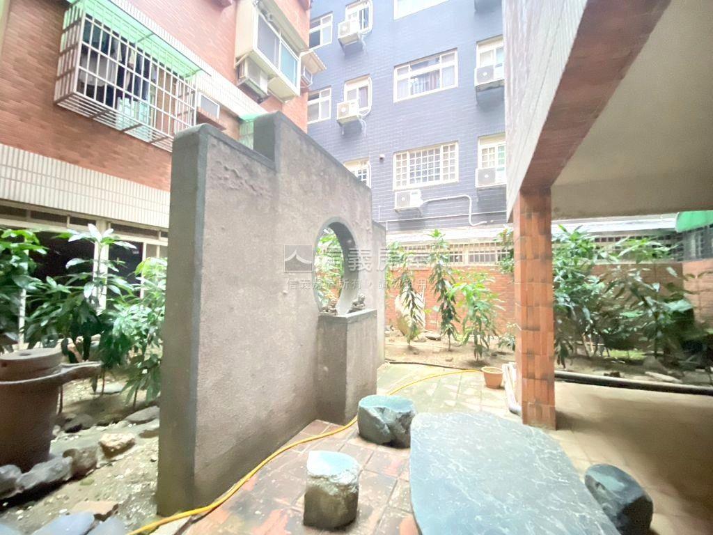 近園區綠景精美小豪宅房屋室內格局與周邊環境