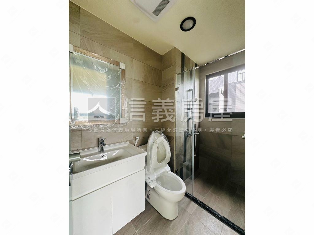 青埔高樓青茵悅大兩房車位房屋室內格局與周邊環境