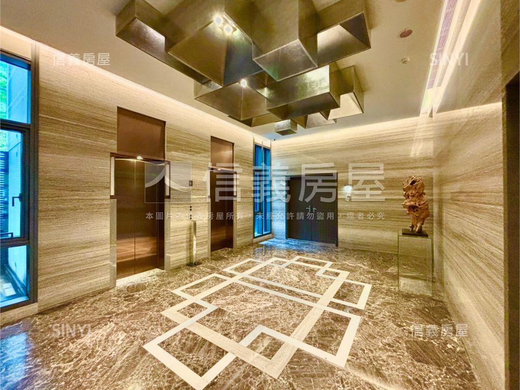 欣翰士林官邸樓中樓豪辦房屋室內格局與周邊環境