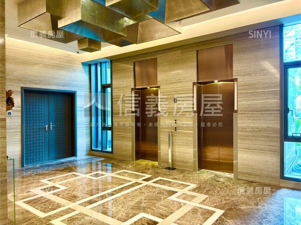 欣翰士林官邸樓中樓豪辦房屋室內格局與周邊環境