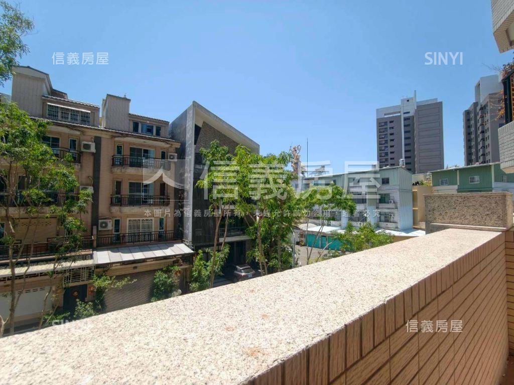 精緻奢華兩房車位房屋室內格局與周邊環境