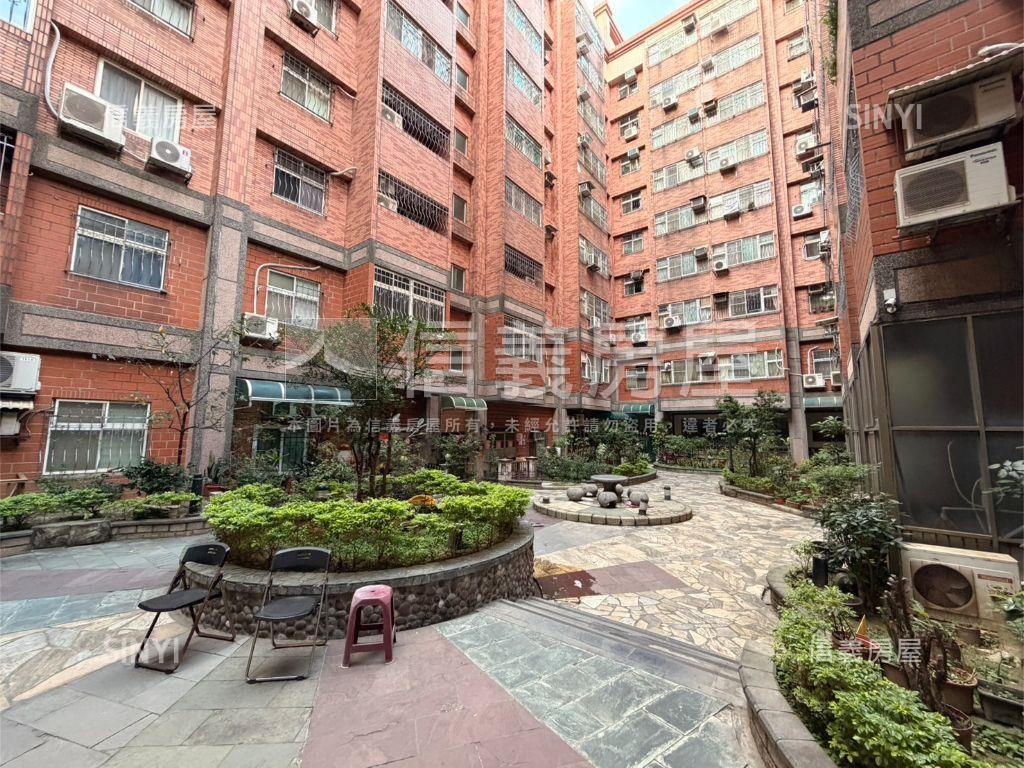 Ｅ級棒精品千萬內三房車位房屋室內格局與周邊環境