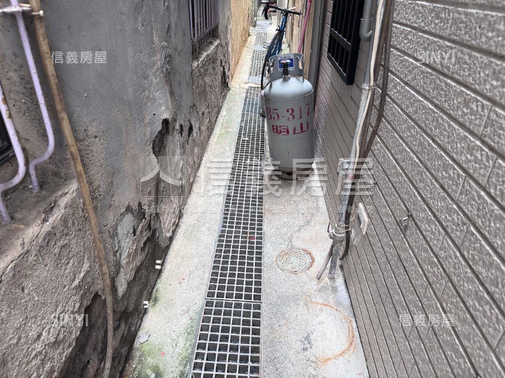 後驛歐式裝潢正街邊間透店房屋室內格局與周邊環境