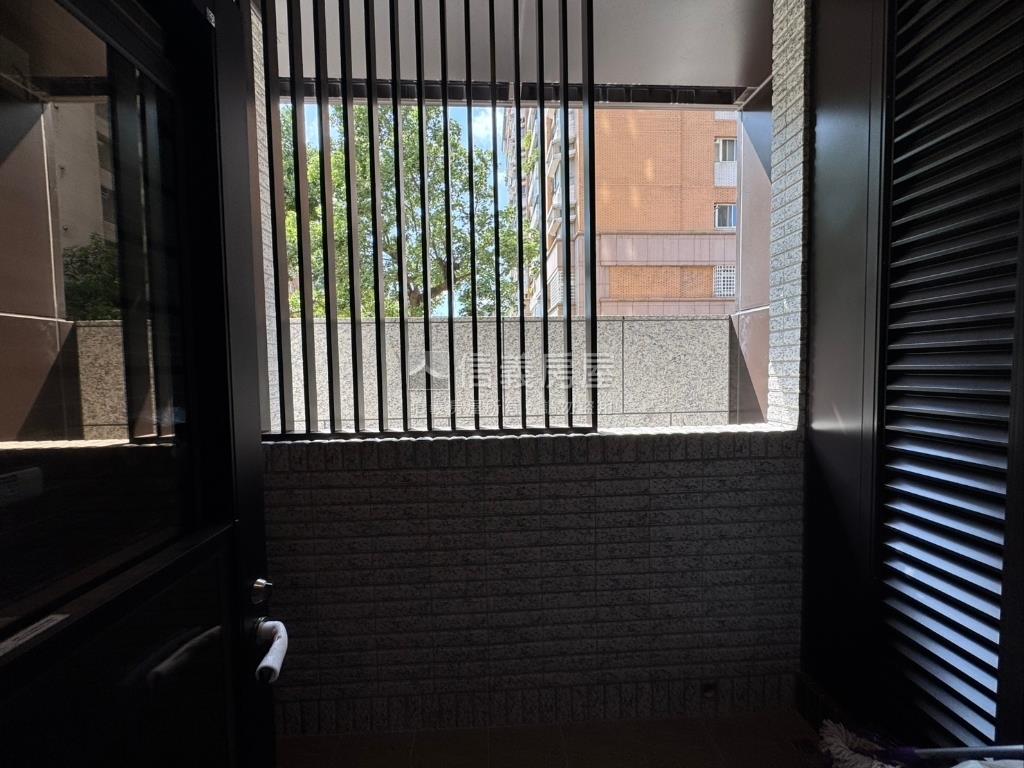 碧硯閣★氣派挑高庭院大戶房屋室內格局與周邊環境