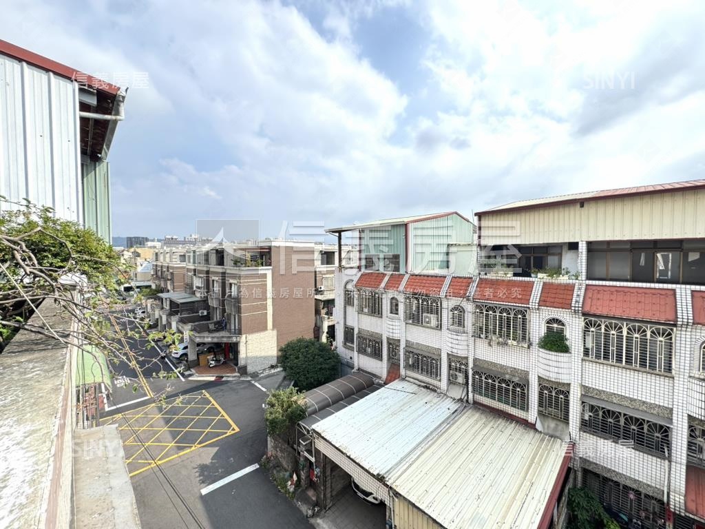 太平臨活路騎樓透天房屋室內格局與周邊環境