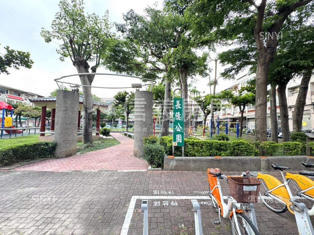 太平臨活路騎樓透天房屋室內格局與周邊環境