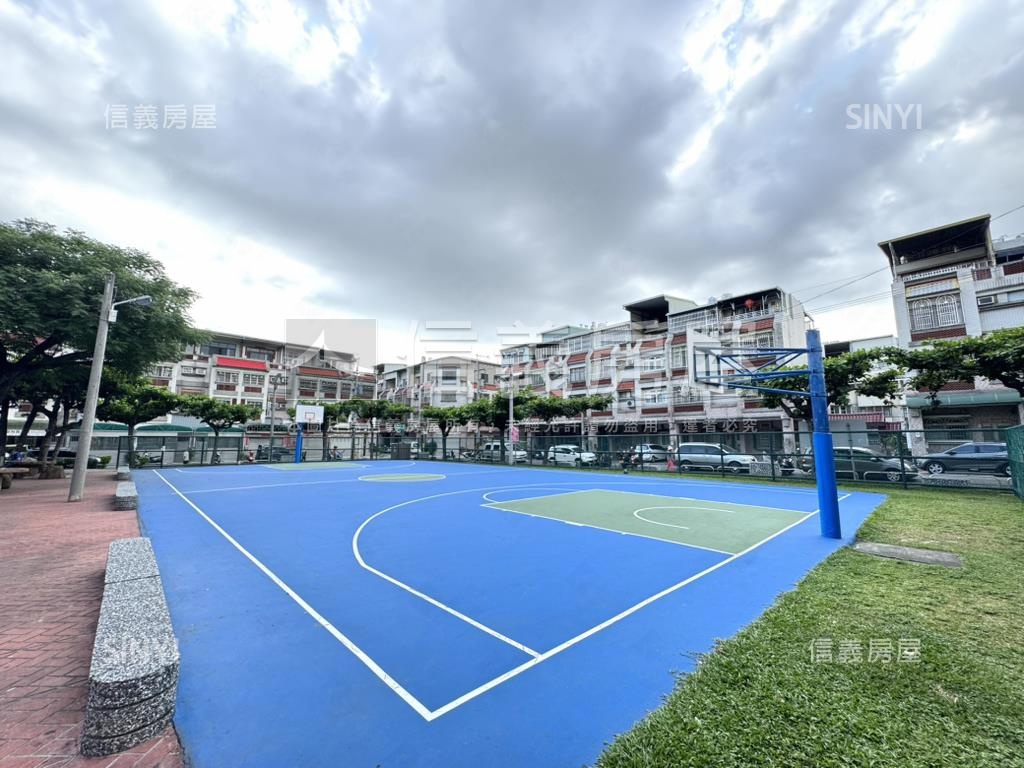 太平臨活路騎樓透天房屋室內格局與周邊環境