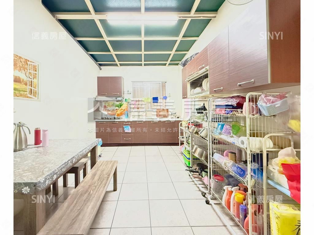福山學區豪霸氣店面房屋室內格局與周邊環境