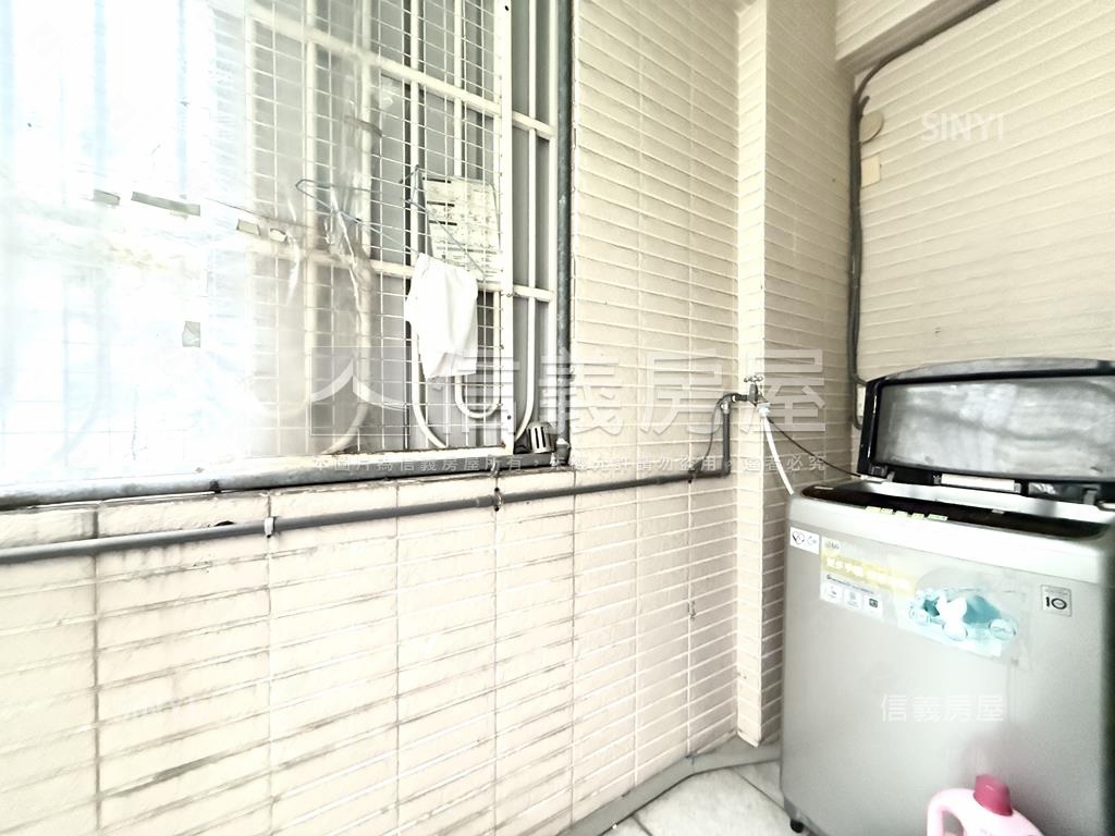 福山學區豪霸氣店面房屋室內格局與周邊環境