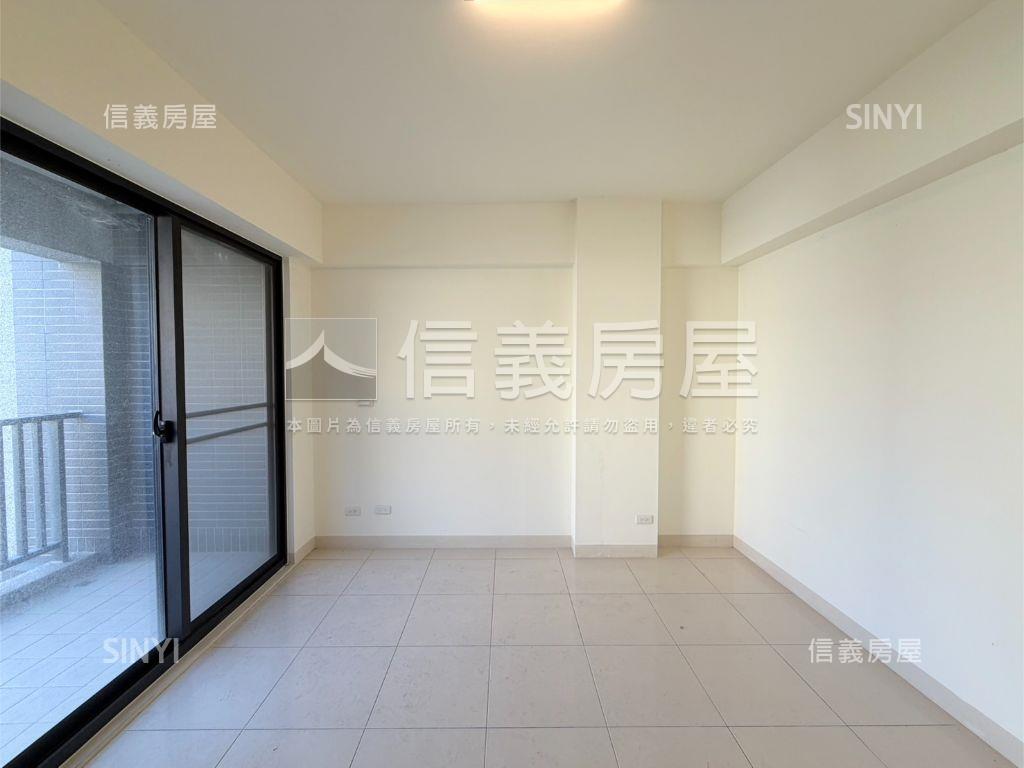 旭盛弄堂臨路車庫透天房屋室內格局與周邊環境