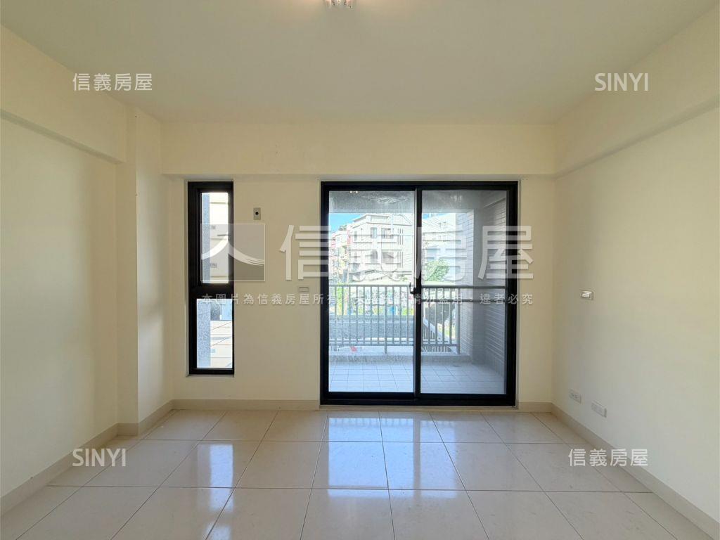 旭盛弄堂臨路車庫透天房屋室內格局與周邊環境