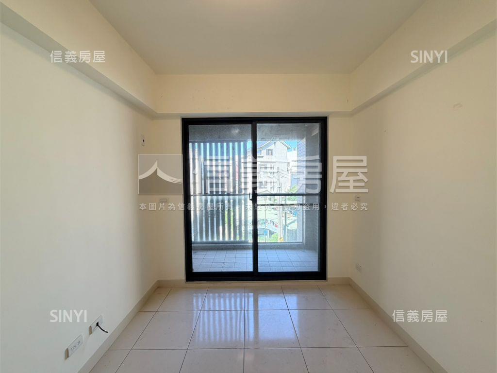 旭盛弄堂臨路車庫透天房屋室內格局與周邊環境