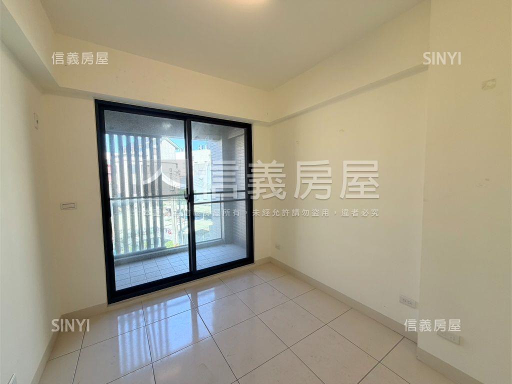 旭盛弄堂臨路車庫透天房屋室內格局與周邊環境