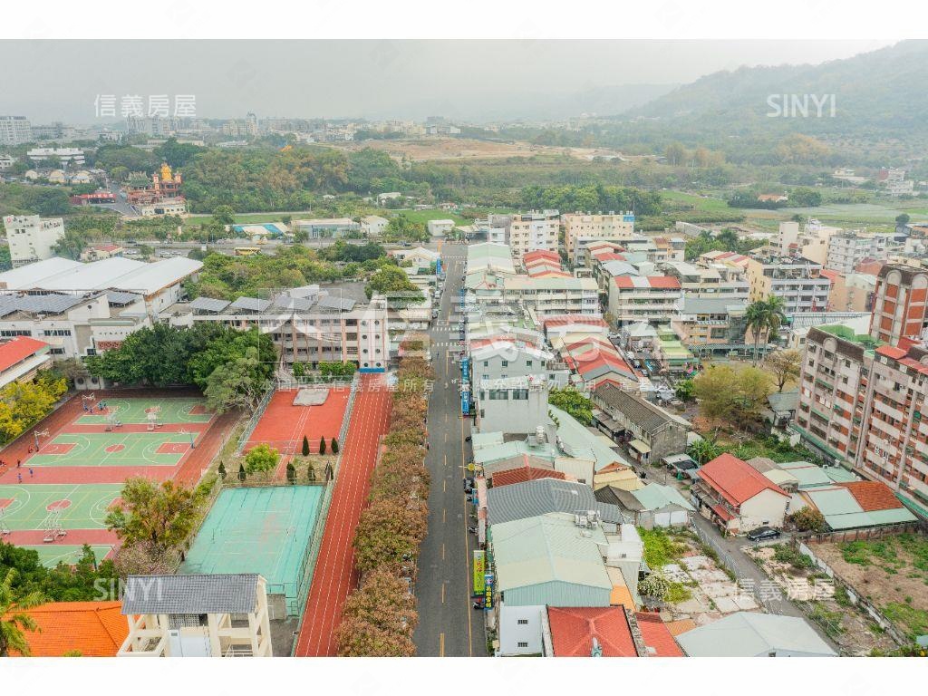 草屯國中旁土地房屋室內格局與周邊環境