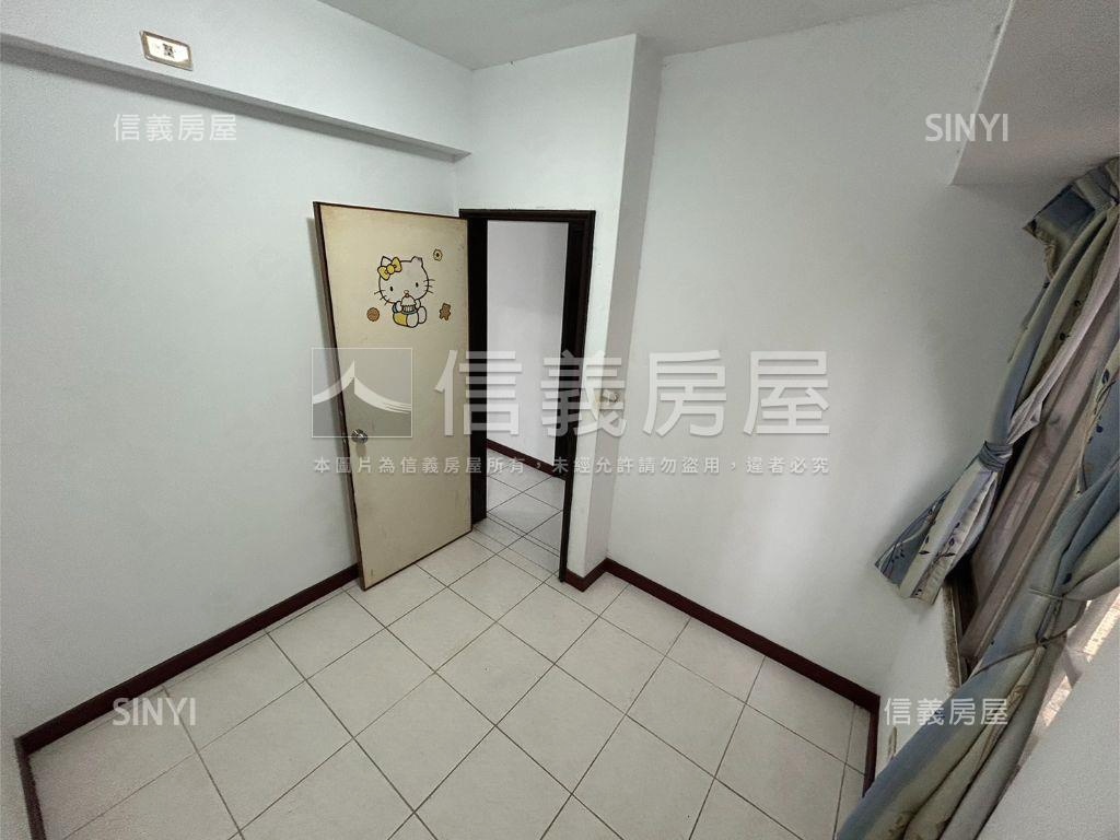 虎嘯西村邊間美三房房屋室內格局與周邊環境