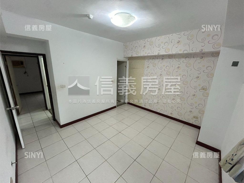 虎嘯西村邊間美三房房屋室內格局與周邊環境