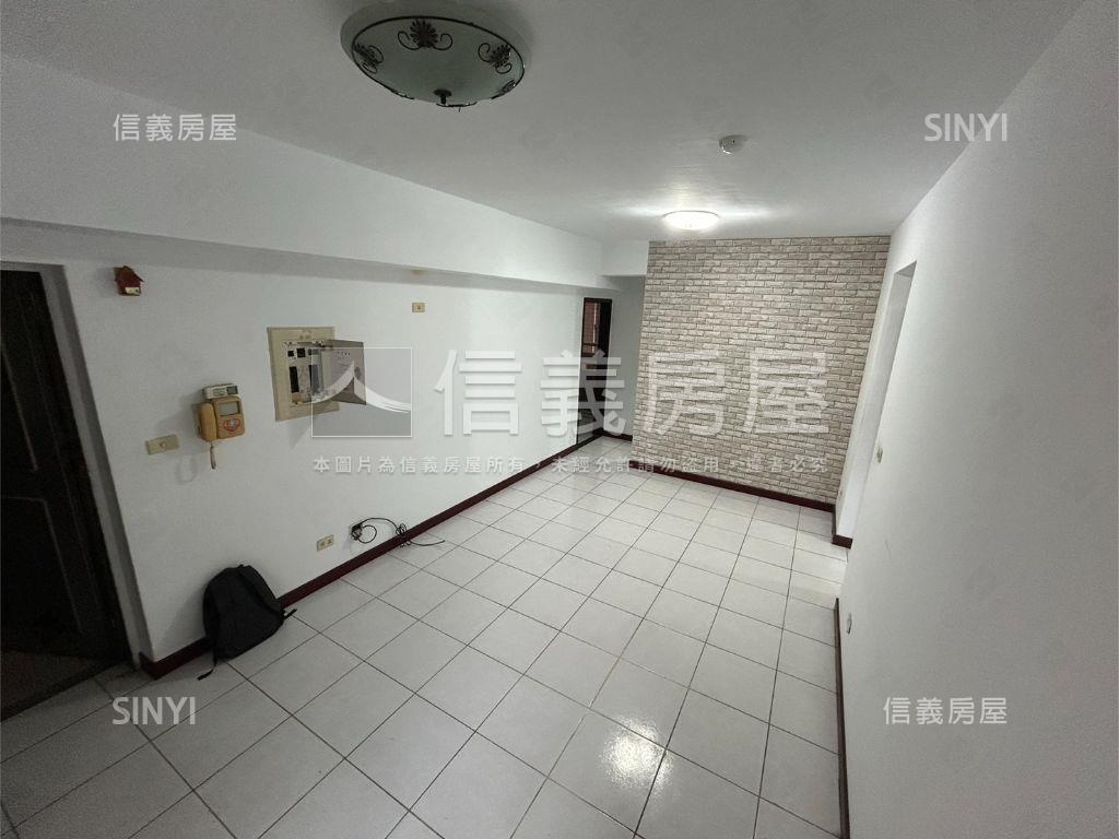 虎嘯西村邊間美三房房屋室內格局與周邊環境