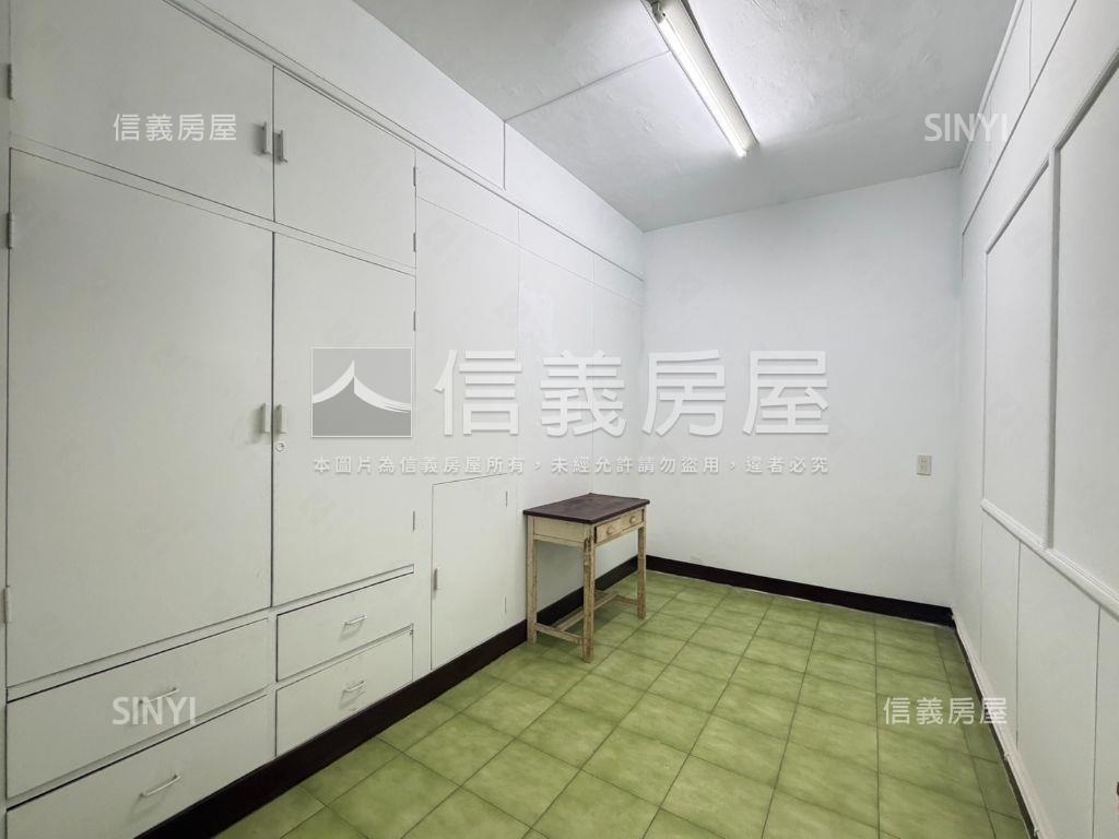 稀有正的美３房房屋室內格局與周邊環境