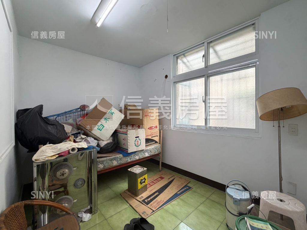 稀有正的美３房房屋室內格局與周邊環境