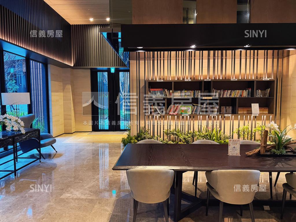 華悅城美妝三房車位房屋室內格局與周邊環境