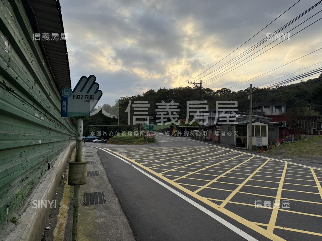 萬里。廣大寧靜土地房屋室內格局與周邊環境