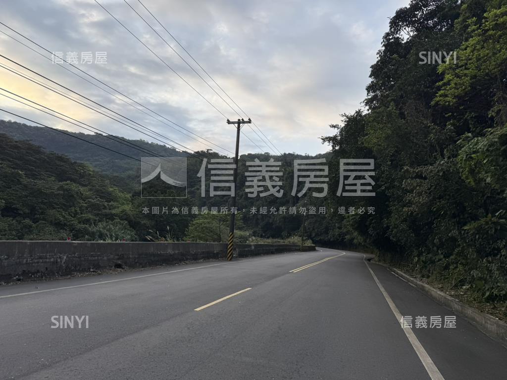 萬里。廣大寧靜土地房屋室內格局與周邊環境