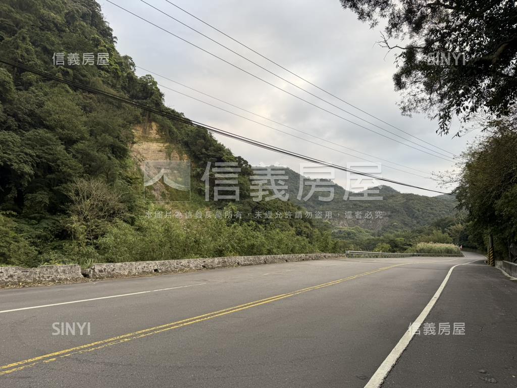 萬里。廣大寧靜土地房屋室內格局與周邊環境