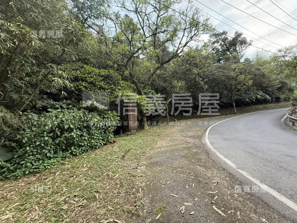 萬里。廣大寧靜土地房屋室內格局與周邊環境